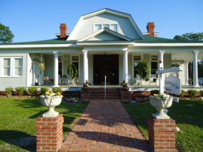 Отель Edenfield House  Свайнсборо